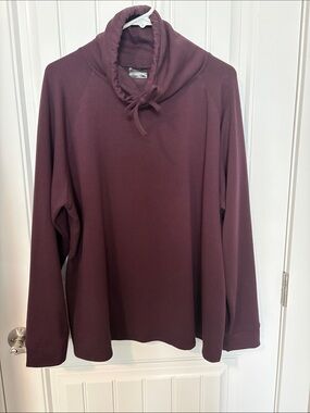 32 Degrees Turtleneck Sweater in Burgundy